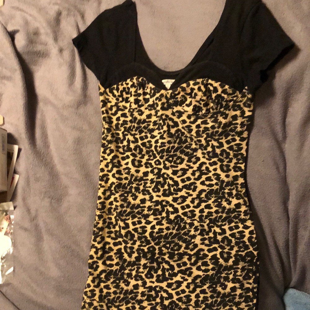 Long shirt or very short dress (?)